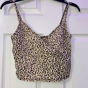 Cheetah print tank top. Cropped